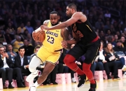 莫兰特惊艳全场，詹姆斯助攻爆棚，状态爆棚逆转取胜！